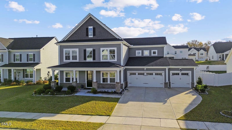 2016 Delaney Hills Ln, Fuquay Varina, NC 27526