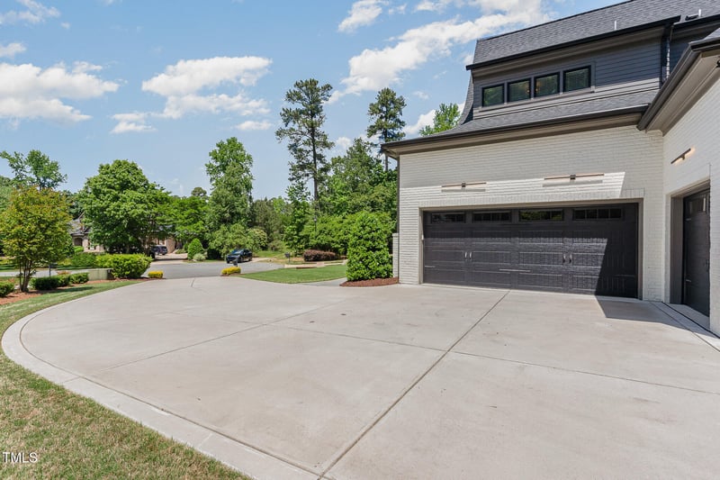 2016 Falls Forest Dr, Raleigh, NC 27615