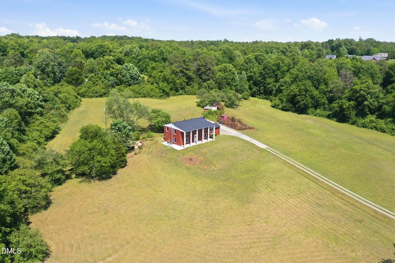2016 Haw River Hopedale Rd, Burlington, NC 27217