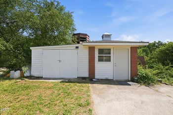 2016 Haw River Hopedale Rd, Burlington, NC 27217