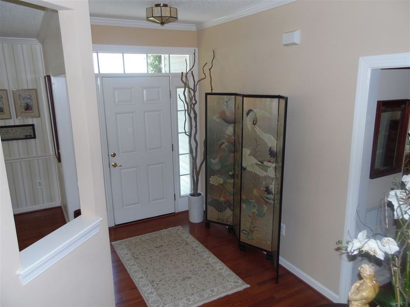2016 Heritage Pines Dr, Cary, NC 27519