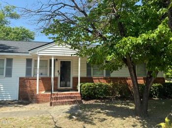 2016 Ireland Dr, Fayetteville, NC 28306