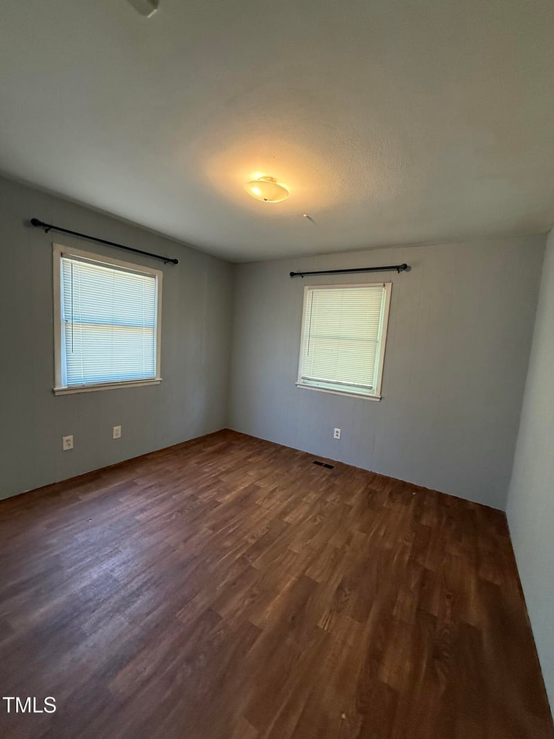 2016 Ireland Dr, Fayetteville, NC 28306