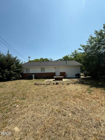 2016 Ireland Dr, Fayetteville, NC 28306
