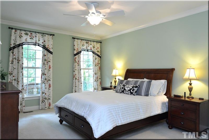 2016 Macon Ridge Rd, Raleigh, NC 27613