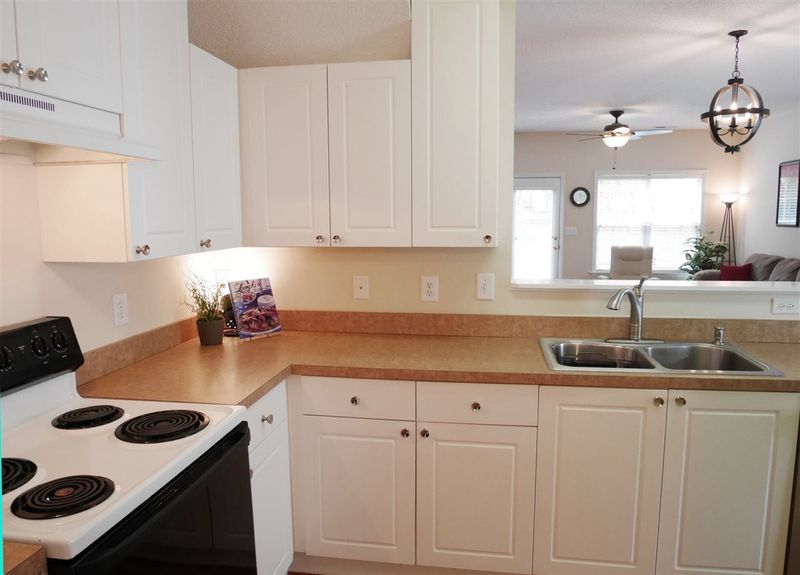 2016 Metacomet Way, Raleigh, NC 27604