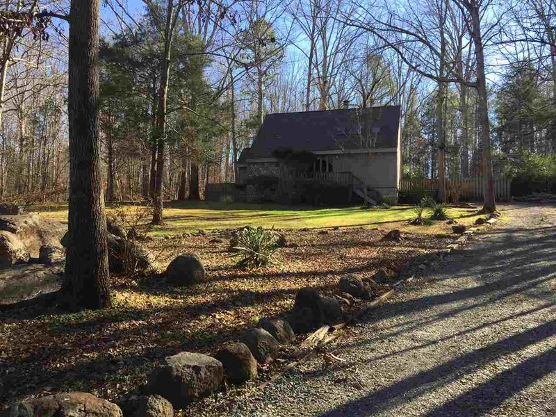 2016 Snow Valley Rd, Durham, NC 27712