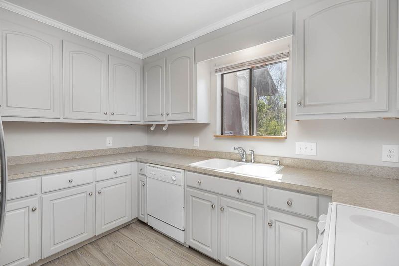 2016 Stephens Ct, Goldsboro, NC 27530