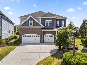 2016 Waterbush Cove Ct, Cary, NC 27519