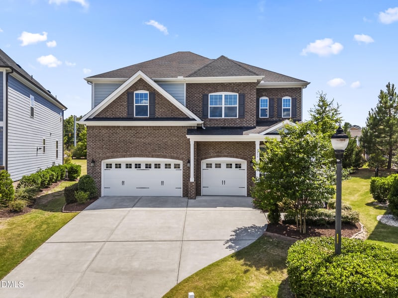 2016 Waterbush Cove Ct, Cary, NC 27519