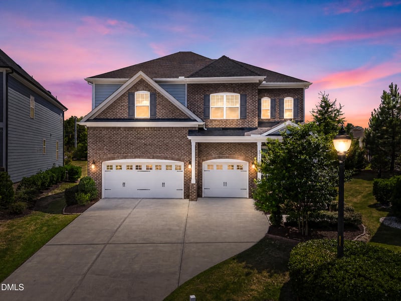 2016 Waterbush Cove Ct, Cary, NC 27519
