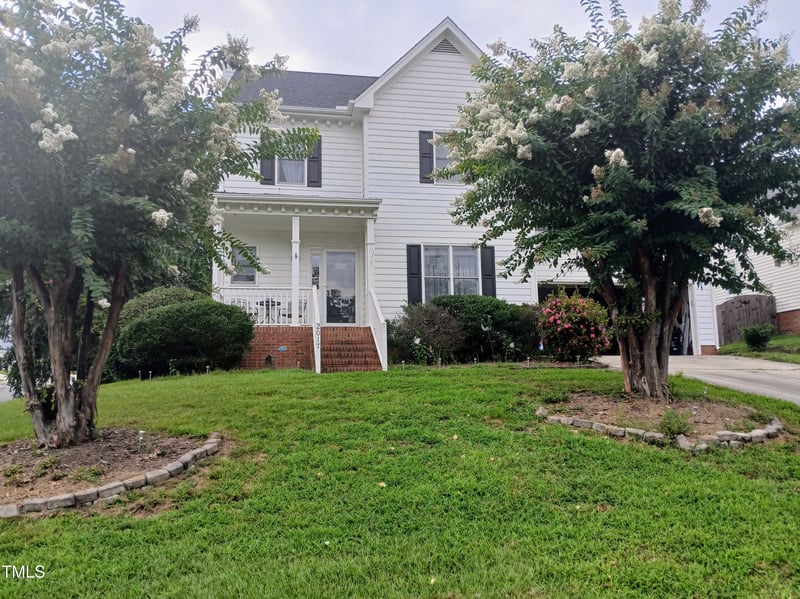 2017 Battlewood Rd, Apex, NC 27523