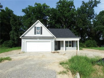 2017 Black Bear Ct, Hope Mills, NC 28348