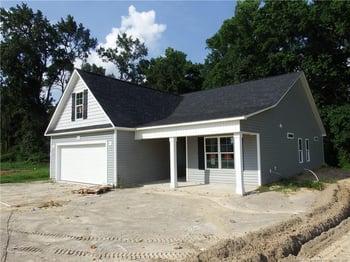 2017 Black Bear Ct, Hope Mills, NC 28348
