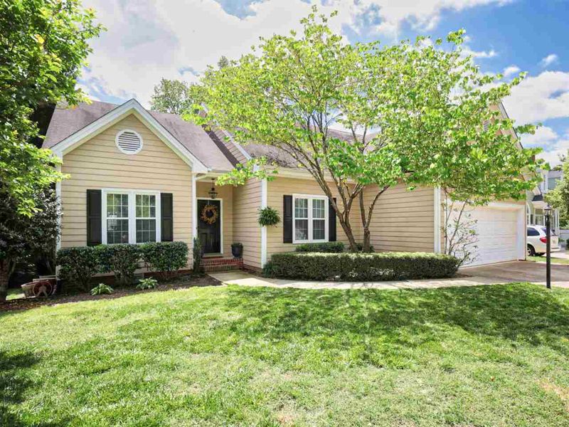 2017 Blackwood Dr, Raleigh, NC 27612