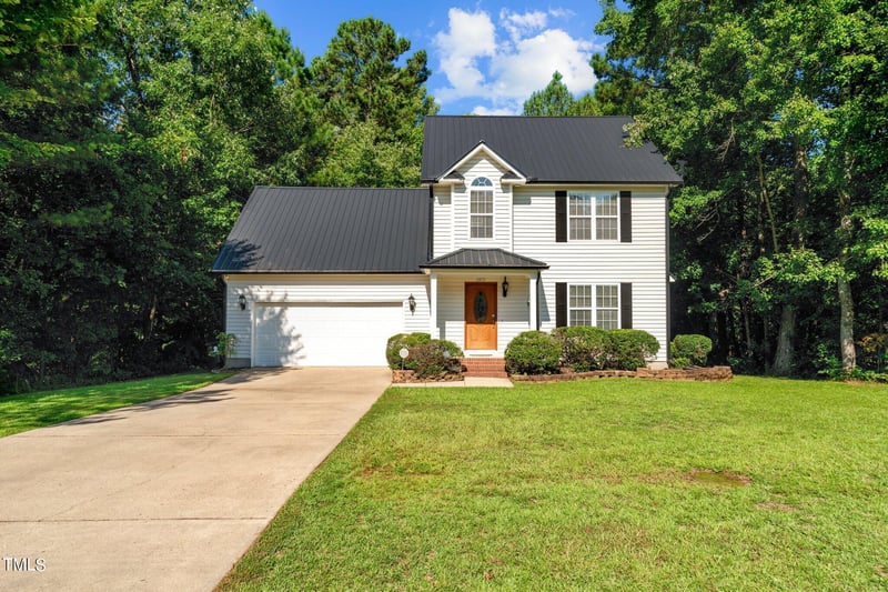 2017 Fairview Ln, Sanford, NC 27330
