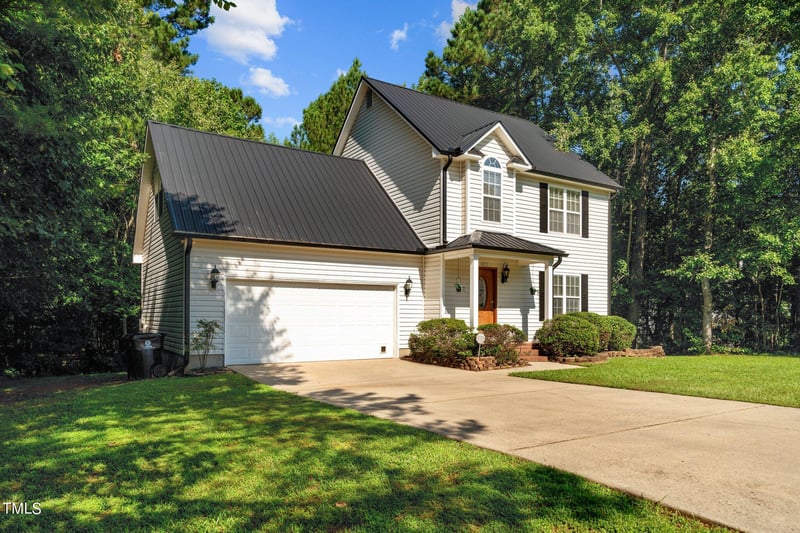 2017 Fairview Ln, Sanford, NC 27330