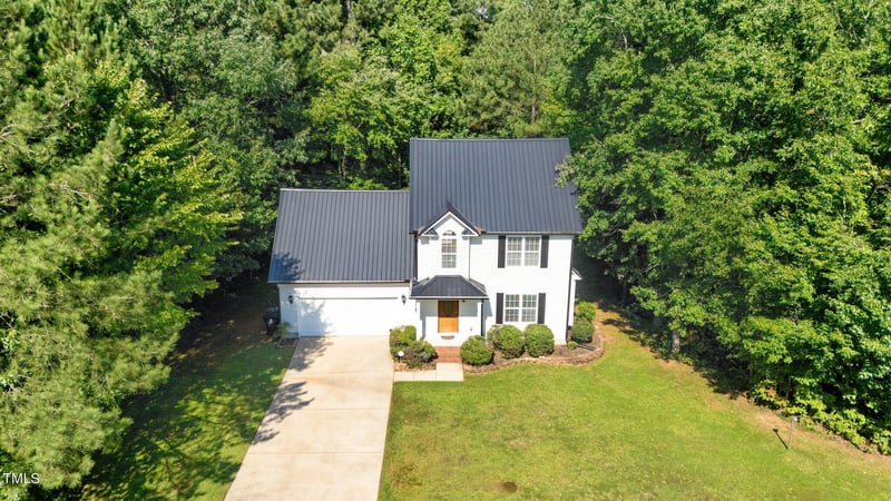 2017 Fairview Ln, Sanford, NC 27330