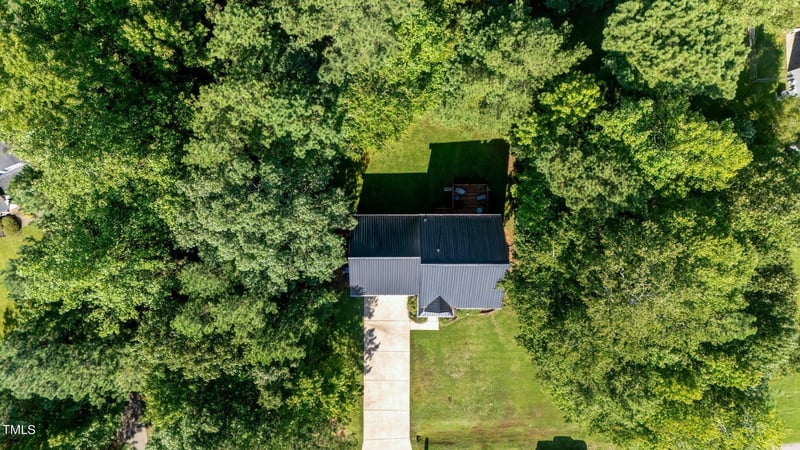 2017 Fairview Ln, Sanford, NC 27330