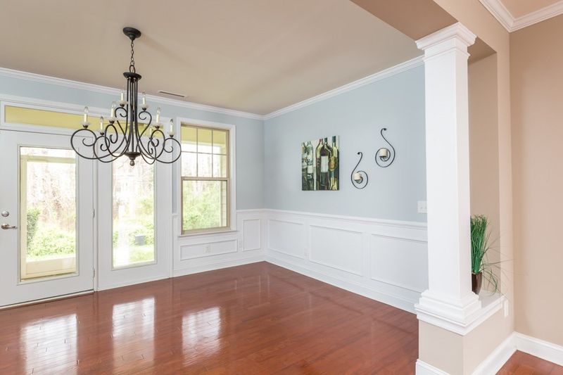 2017 Freeport Dr, Cary, NC 27519