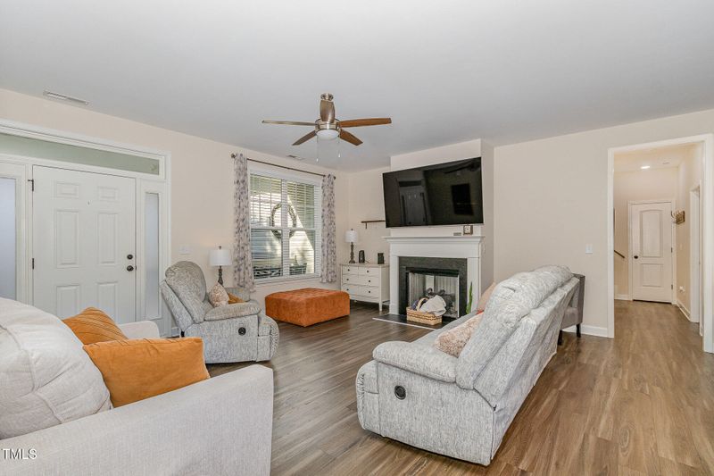 2017 Gurney Ct, Burlington, NC 27215