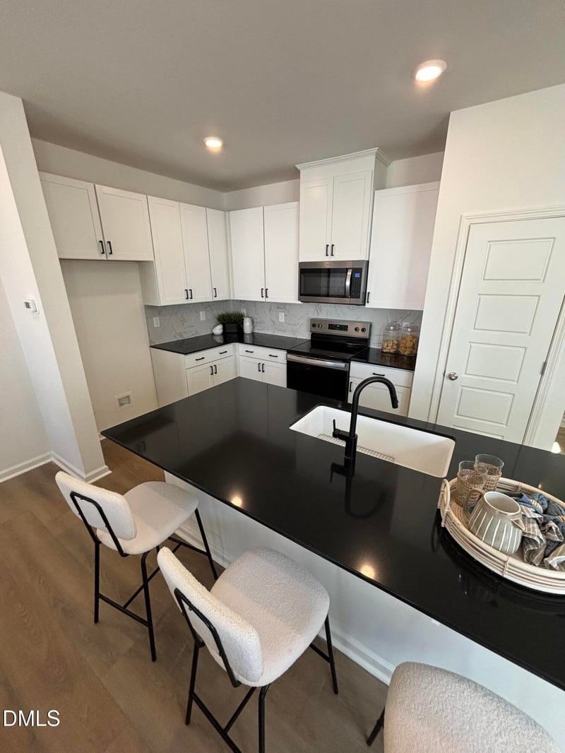 2017 Oakdale Dr, Durham, NC 27703