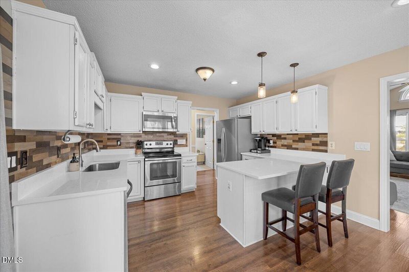 2017 Ruddy Rd, Raleigh, NC 27616