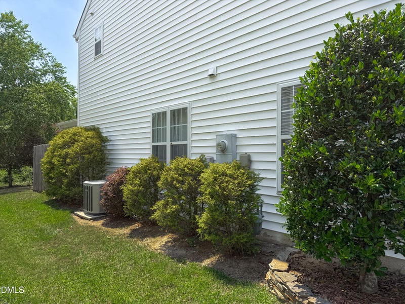 2017 Thornblade Dr, Raleigh, NC 27604