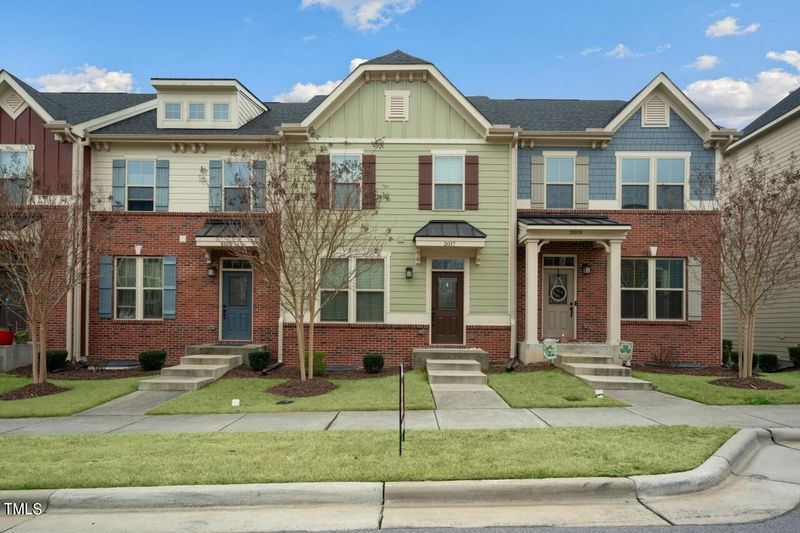 2017 Whitesmith Dr, Apex, NC 27502