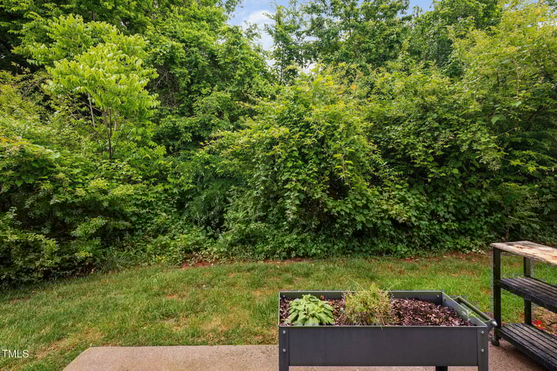 2018 Grassy Banks Dr, Raleigh, NC 27610