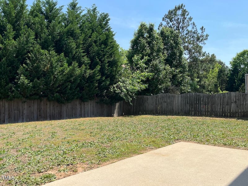 2018 Groundwater Pl, Raleigh, NC 27610