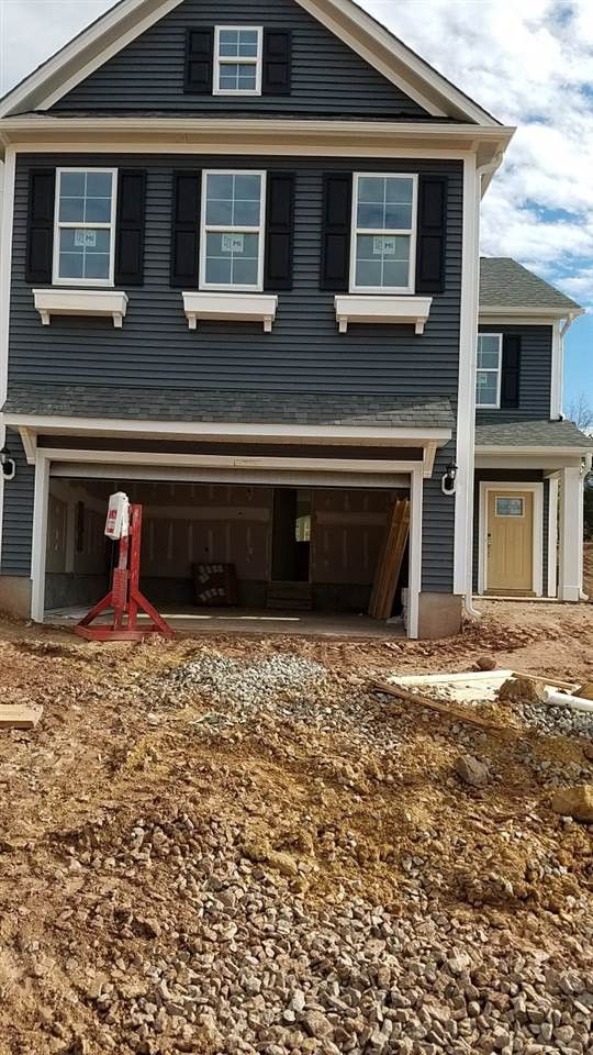2018 Magnolia Tree Ln, Durham, NC 27703