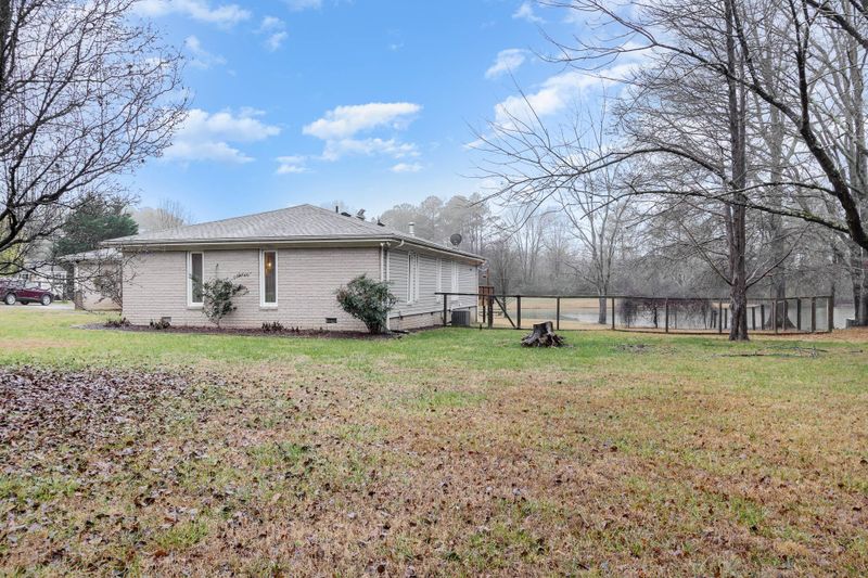 2018 Panoramic Dr, Durham, NC 27703