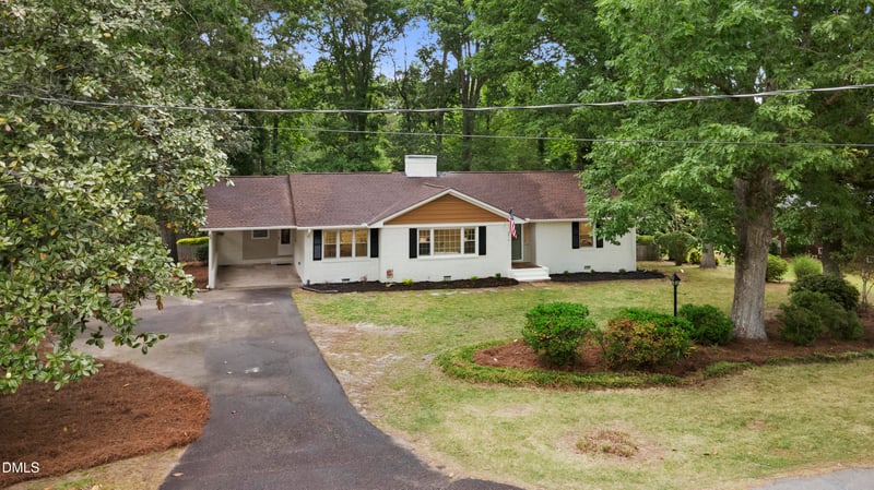 2018 Sutphin Dr, Sanford, NC 27330