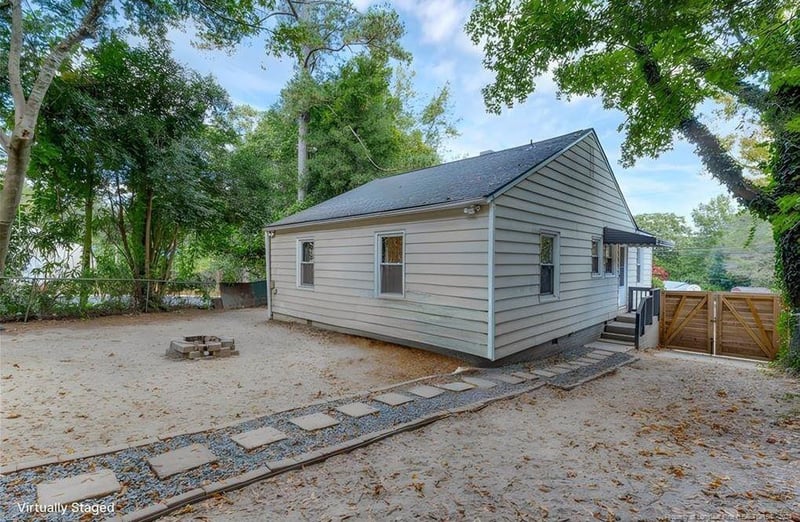 2019 Harlee St, Fayetteville, NC 28303