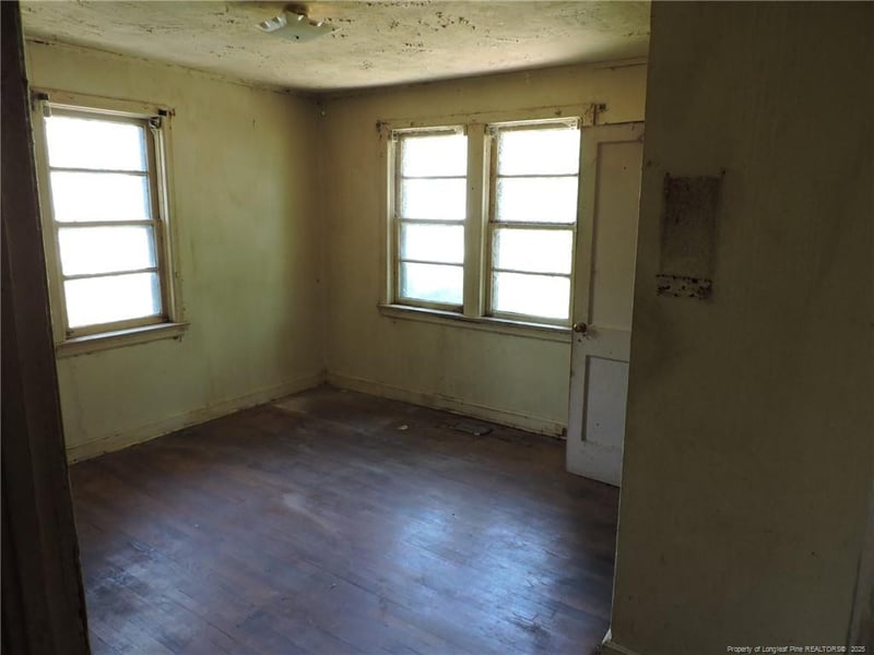 2019 Newark Ave, Fayetteville, NC 28301
