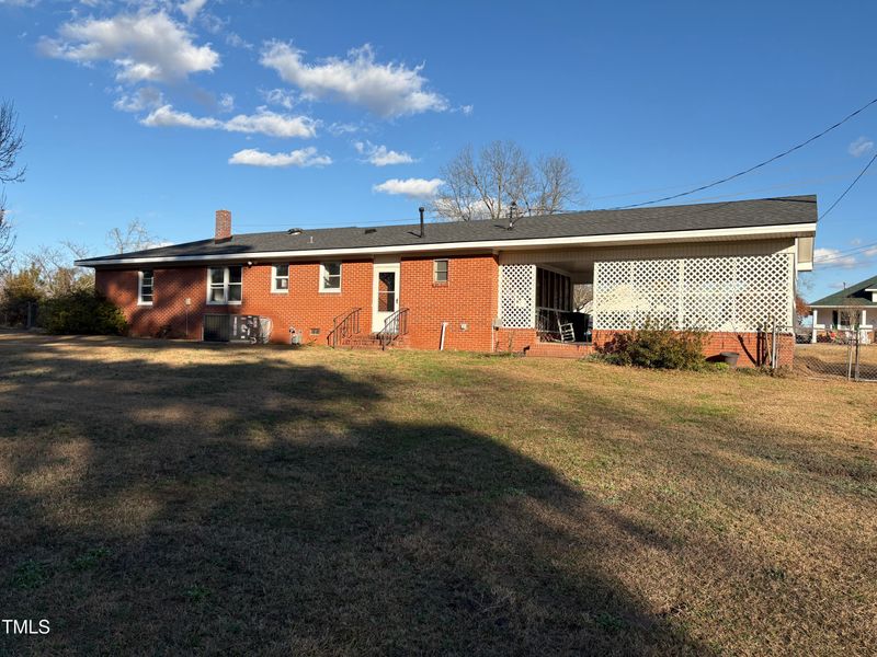202 S 18th St, Erwin, NC 28339