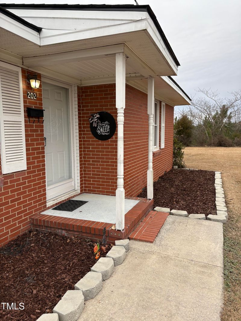 202 S 18th St, Erwin, NC 28339