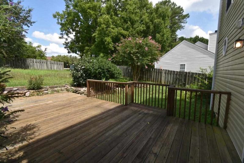 202 Alberbury Commons Ct, Wake Forest, NC 27587
