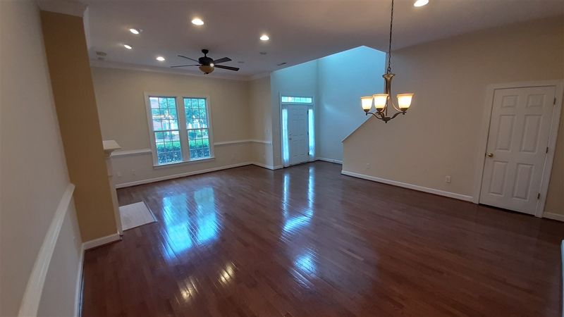 202 Anniston Ct, Cary, NC 27519