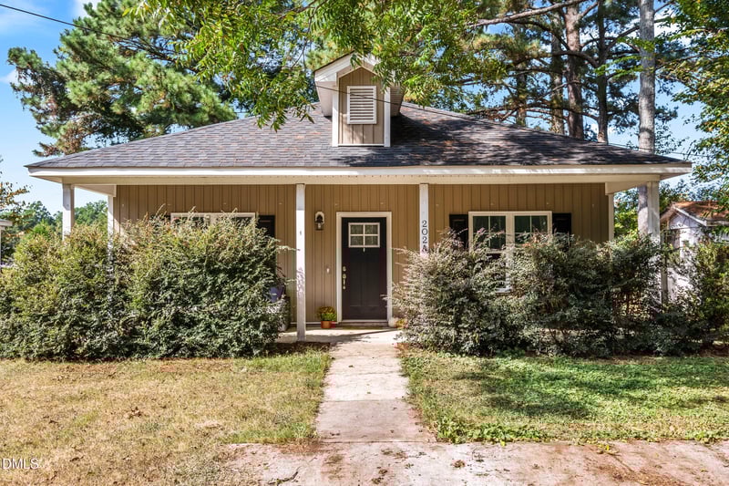 202 Austin St #A, Four Oaks, NC 27524