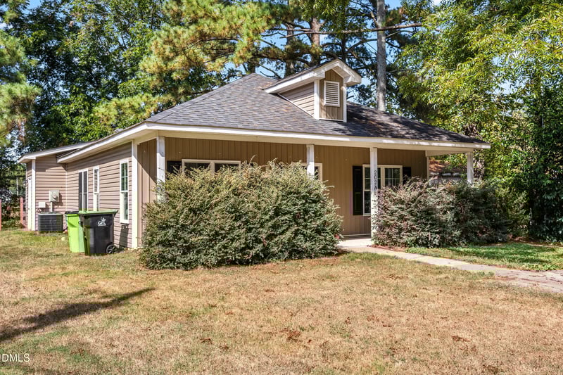 202 Austin St #A, Four Oaks, NC 27524