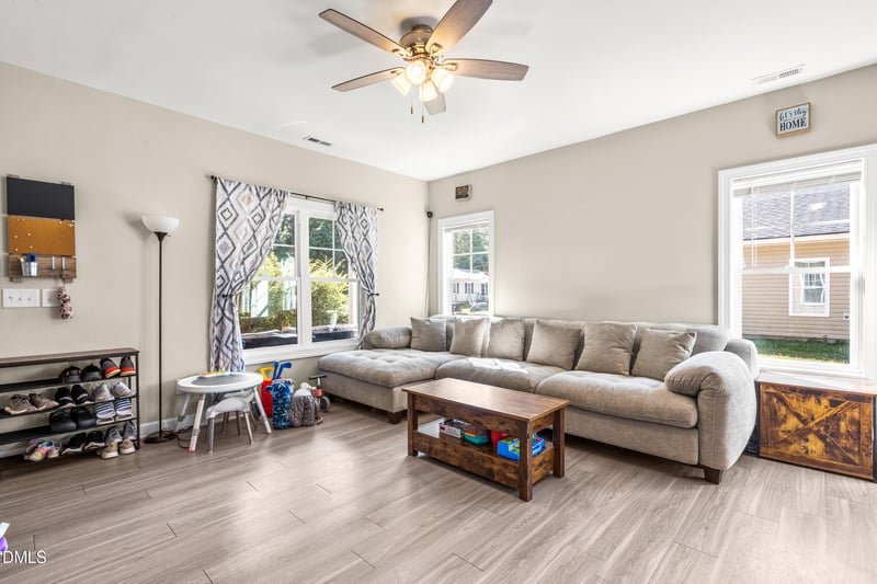 202 Austin St #A, Four Oaks, NC 27524