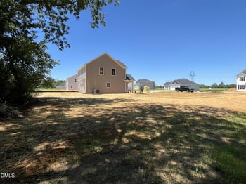 202 Baxley Dr, Dunn, NC 28334