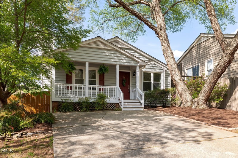 202 Beechtree Dr, Cary, NC 27513