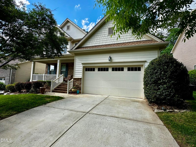 202 Briarfield Dr, Apex, NC 27502