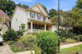 202 Briarfield Dr, Apex, NC 27502