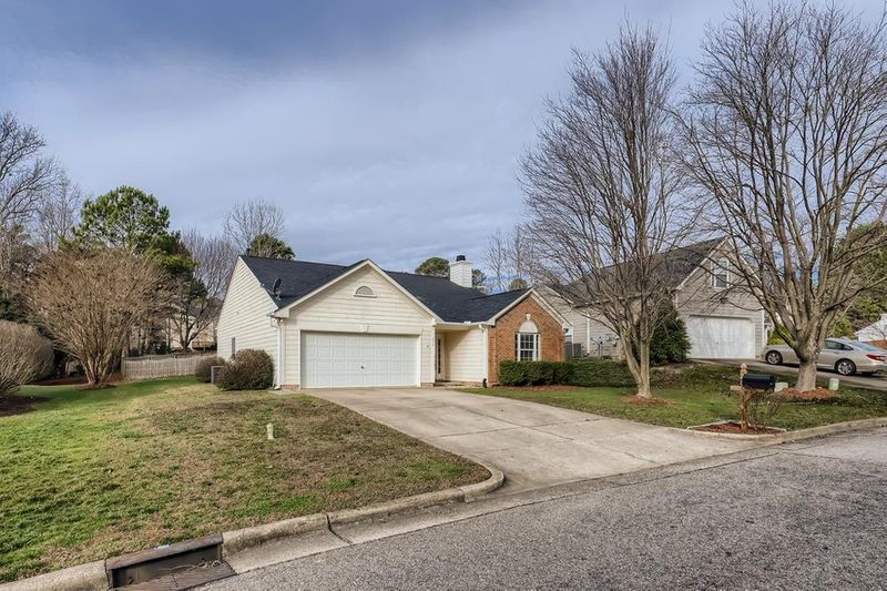 202 Brierridge Dr, Apex, NC 27502