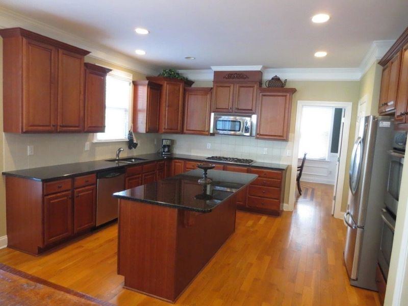 202 Brookbank Hill Pl, Cary, NC 27519