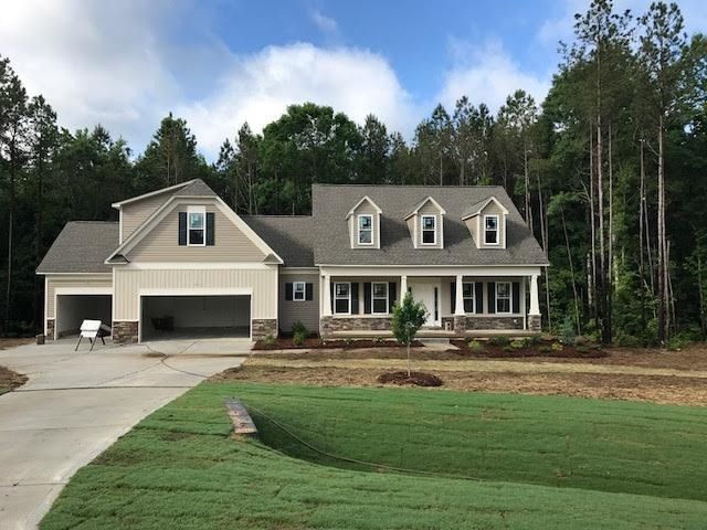 202 Candlenut Ln, Smithfield, NC 27577